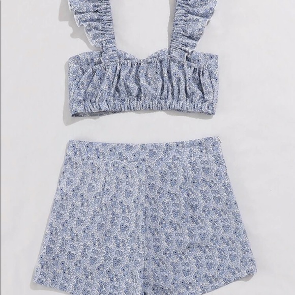 Floral Print Ruffle Trip Top & Shorts Set - Picture 2 of 4